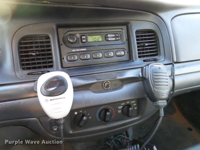 image for item DD1389 2005 Ford Crown Victoria Police Interceptor