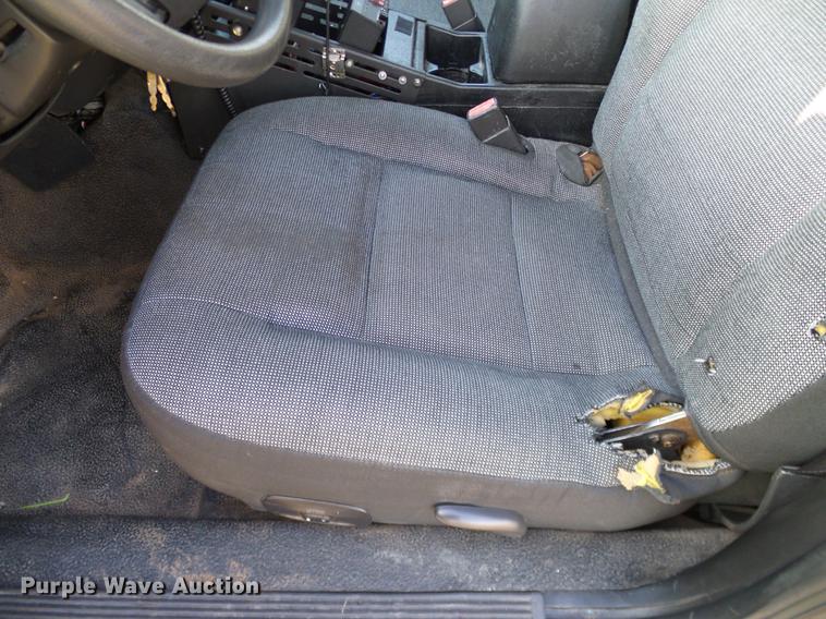 image for item DD1389 2005 Ford Crown Victoria Police Interceptor