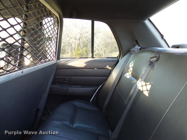 image for item DD1389 2005 Ford Crown Victoria Police Interceptor