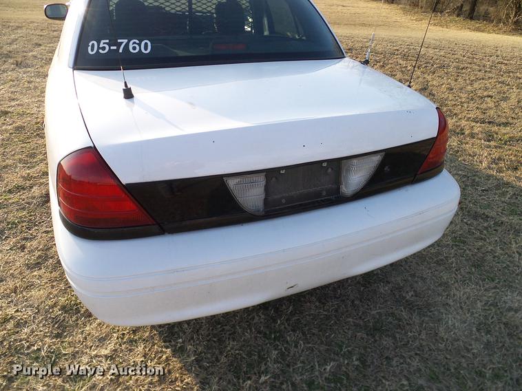 image for item DD1389 2005 Ford Crown Victoria Police Interceptor