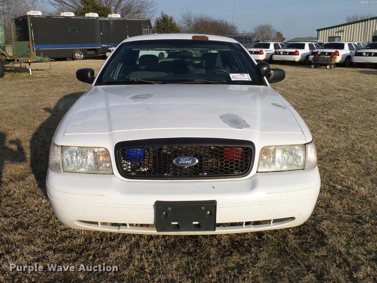 image for item DD1391 2005 Ford Crown Victoria Police Interceptor