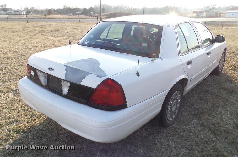 image for item DD1391 2005 Ford Crown Victoria Police Interceptor