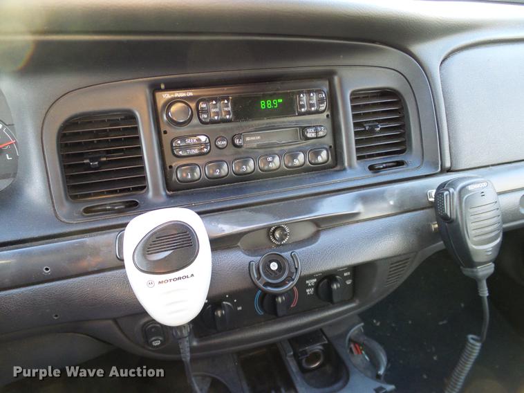 image for item DD1391 2005 Ford Crown Victoria Police Interceptor