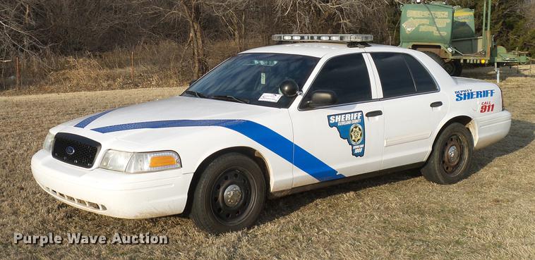 image for item DD1392 2010 Ford Crown Victoria Police Interceptor