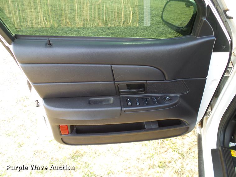 image for item DD1392 2010 Ford Crown Victoria Police Interceptor