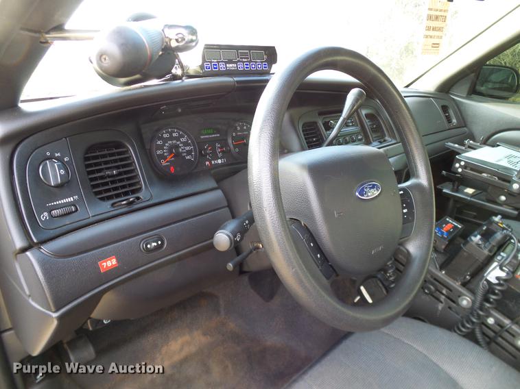 image for item DD1392 2010 Ford Crown Victoria Police Interceptor