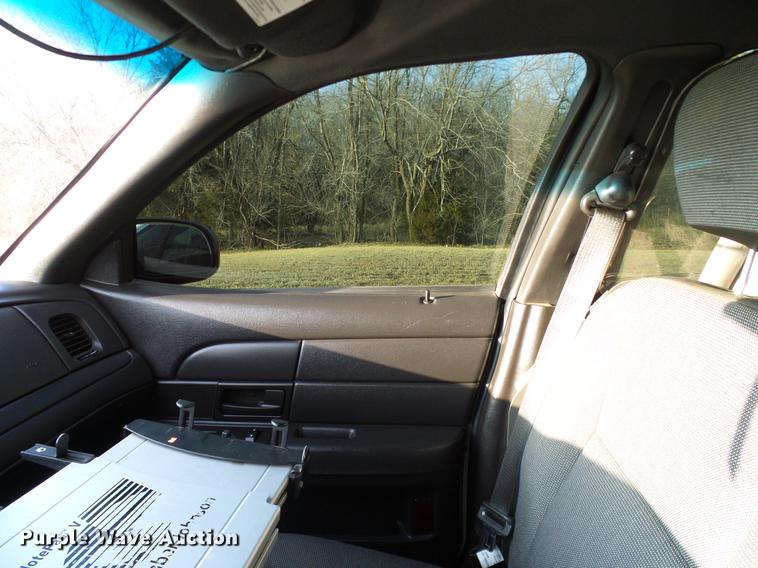 image for item DD1392 2010 Ford Crown Victoria Police Interceptor