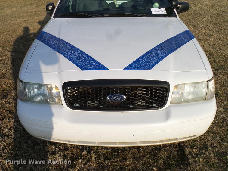 image for item DD1392 2010 Ford Crown Victoria Police Interceptor