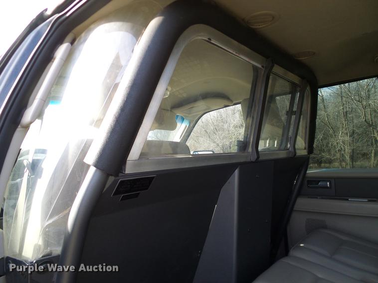 image for item DD1393 2010 Ford Expedition XLT SUV