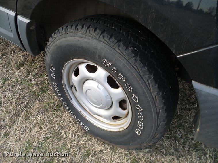 image for item DD1393 2010 Ford Expedition XLT SUV