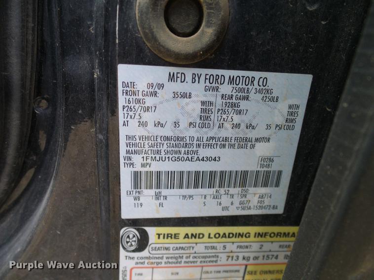 image for item DD1393 2010 Ford Expedition XLT SUV