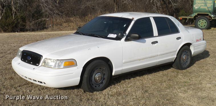 image for item DD1394 2003 Ford Crown Victoria Police Interceptor