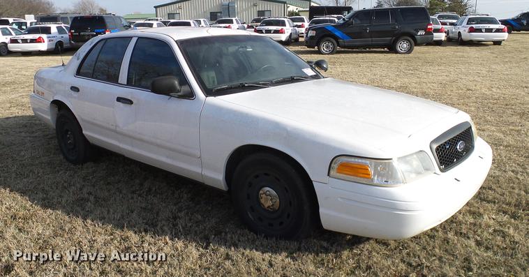 image for item DD1394 2003 Ford Crown Victoria Police Interceptor