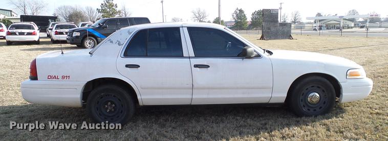 image for item DD1394 2003 Ford Crown Victoria Police Interceptor