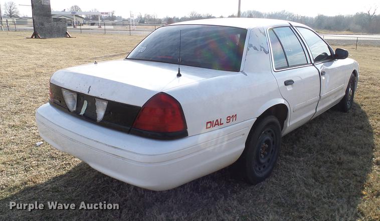 image for item DD1394 2003 Ford Crown Victoria Police Interceptor