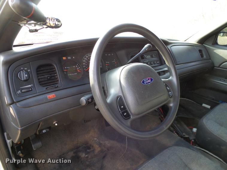 image for item DD1394 2003 Ford Crown Victoria Police Interceptor