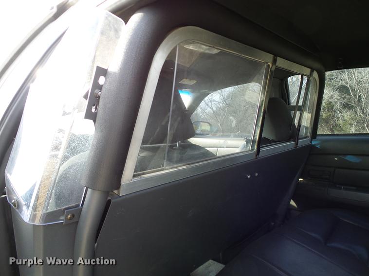 image for item DD1394 2003 Ford Crown Victoria Police Interceptor