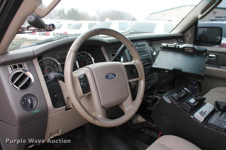 image for item DD1395 2010 Ford Expedition XLT SUV
