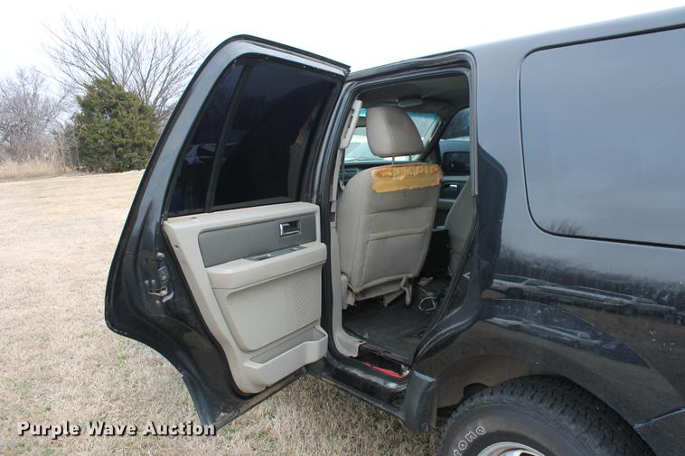 image for item DD1395 2010 Ford Expedition XLT SUV
