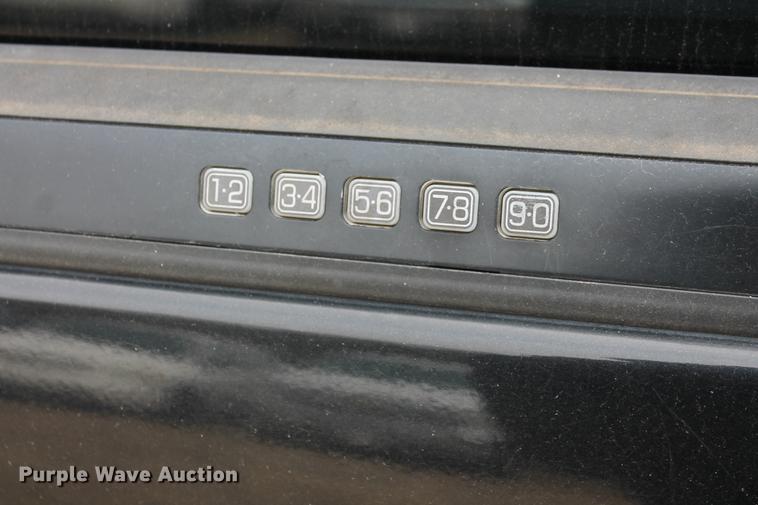 image for item DD1395 2010 Ford Expedition XLT SUV