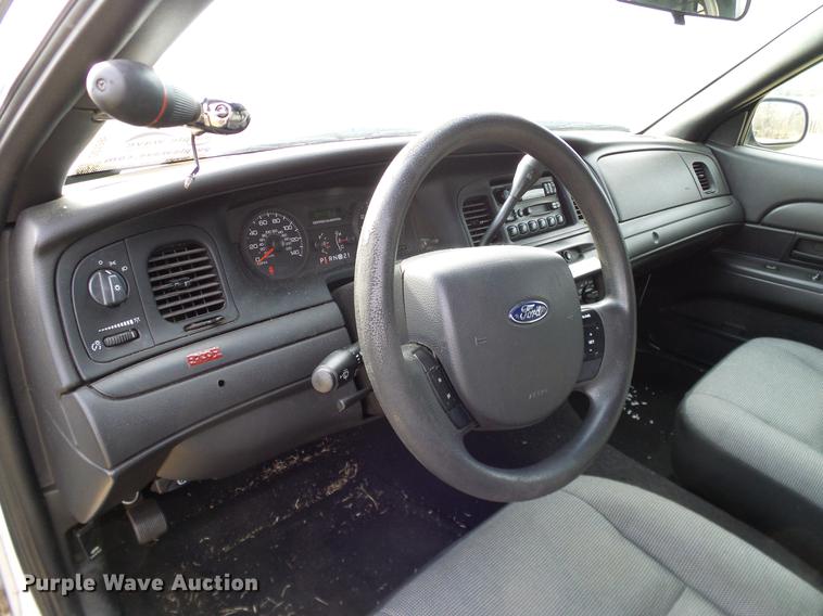 image for item DD1396 2006 Ford Crown Victoria Police Interceptor