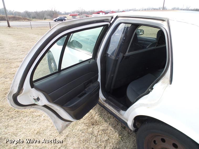 image for item DD1396 2006 Ford Crown Victoria Police Interceptor
