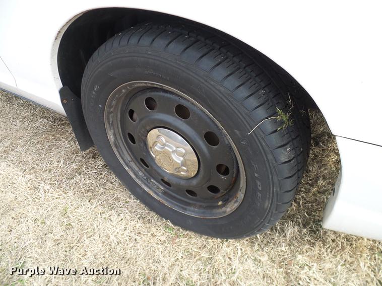 image for item DD1396 2006 Ford Crown Victoria Police Interceptor