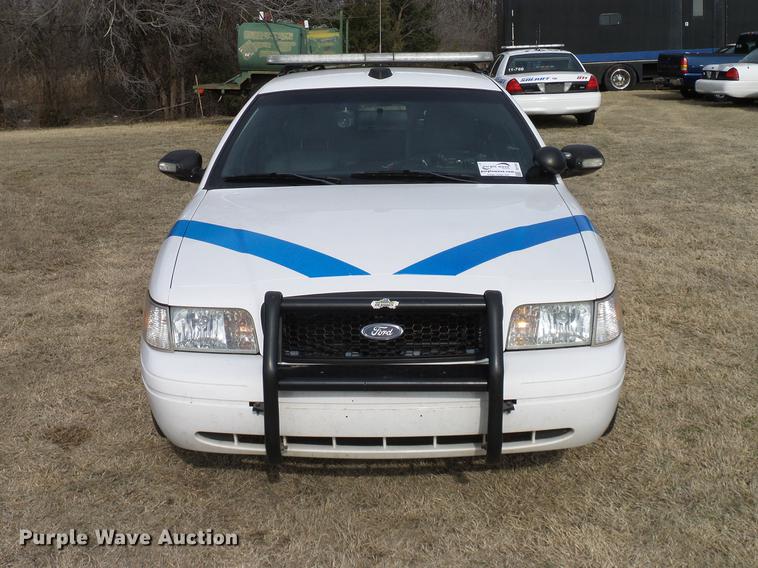 image for item DD1397 2011 Ford Crown Victoria Police Interceptor