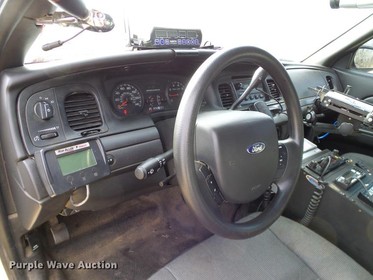 image for item DD1397 2011 Ford Crown Victoria Police Interceptor