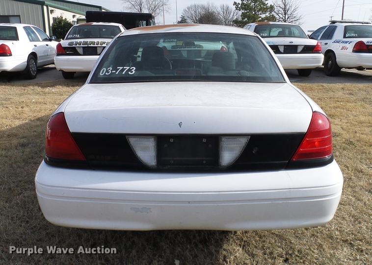 image for item DD1398 2003 Ford Crown Victoria Police Interceptor