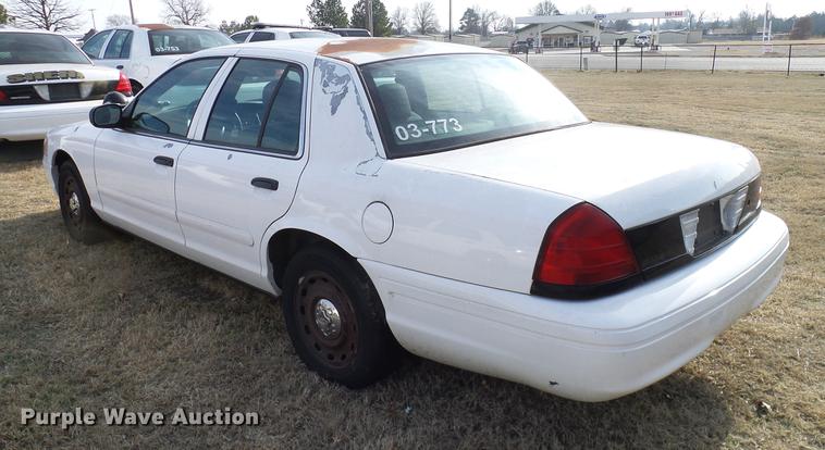 image for item DD1398 2003 Ford Crown Victoria Police Interceptor