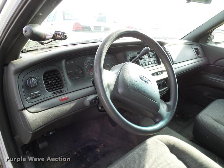 image for item DD1398 2003 Ford Crown Victoria Police Interceptor