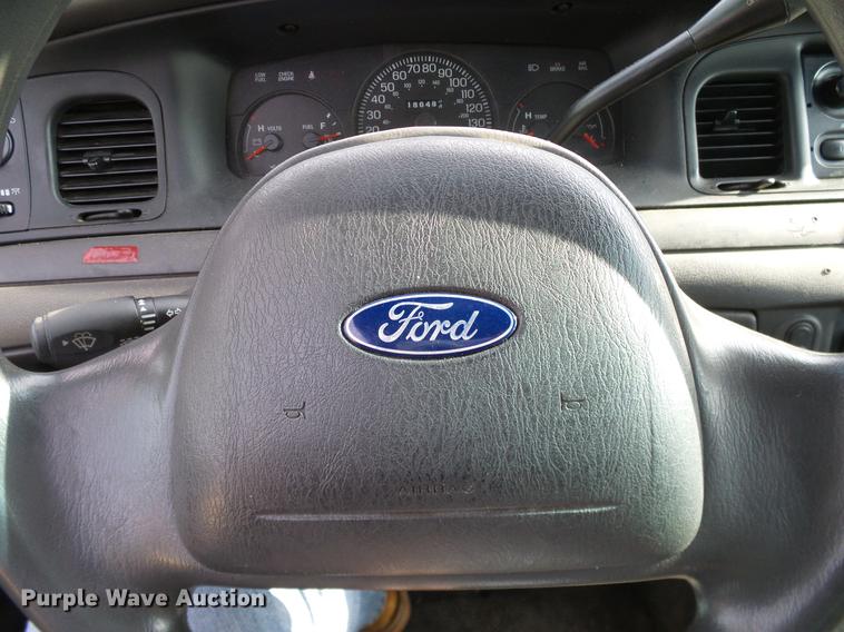 image for item DD1398 2003 Ford Crown Victoria Police Interceptor