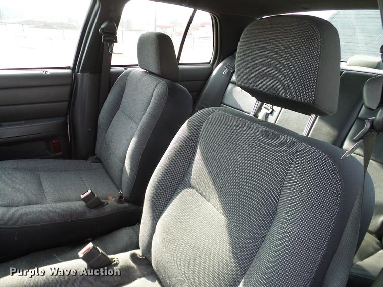 image for item DD1398 2003 Ford Crown Victoria Police Interceptor