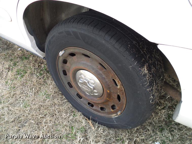 image for item DD1398 2003 Ford Crown Victoria Police Interceptor