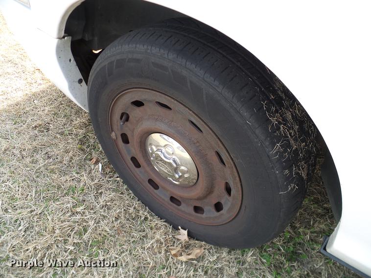 image for item DD1398 2003 Ford Crown Victoria Police Interceptor