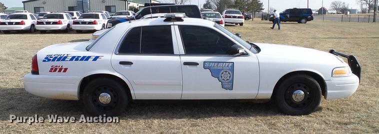 image for item DD1399 2011 Ford Crown Victoria Police Interceptor
