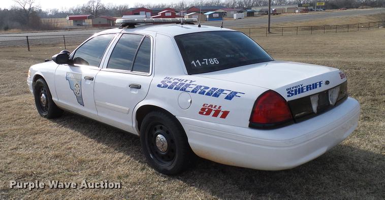 image for item DD1399 2011 Ford Crown Victoria Police Interceptor