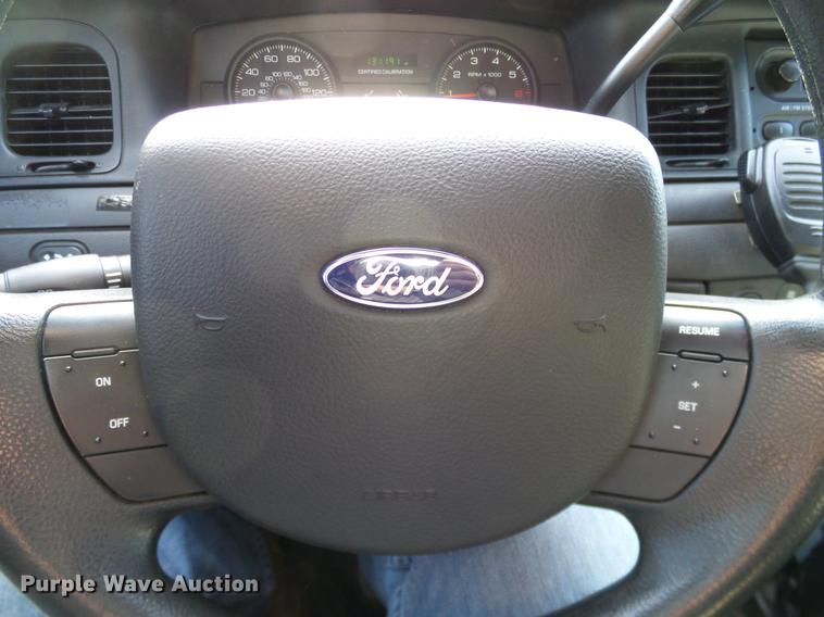 image for item DD1399 2011 Ford Crown Victoria Police Interceptor