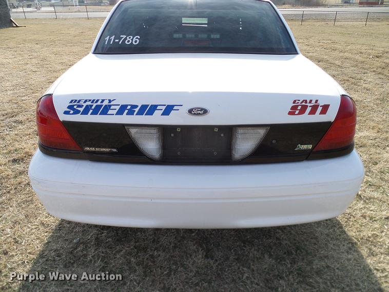 image for item DD1399 2011 Ford Crown Victoria Police Interceptor