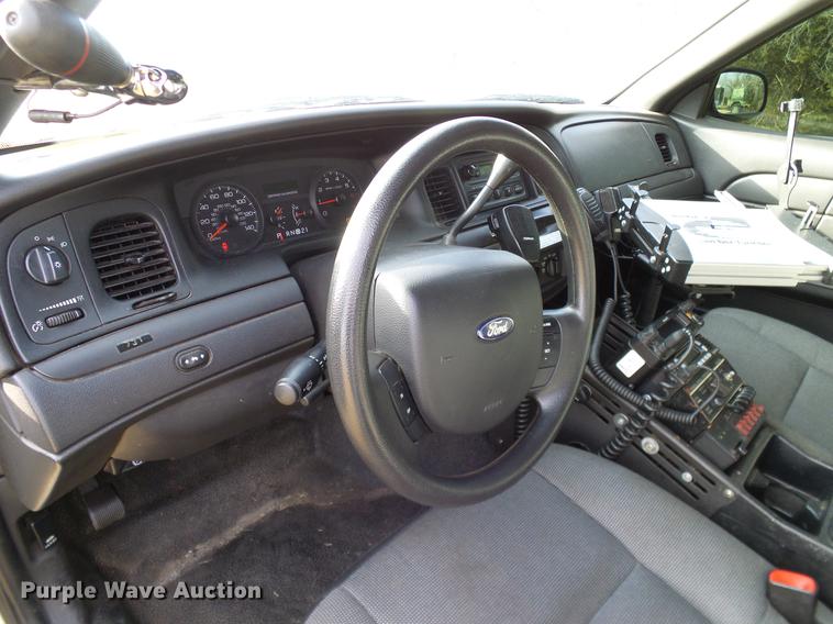 image for item DD1400 2010 Ford Crown Victoria Police Interceptor