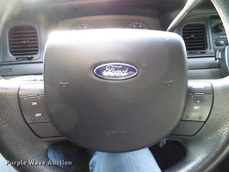 image for item DD1400 2010 Ford Crown Victoria Police Interceptor