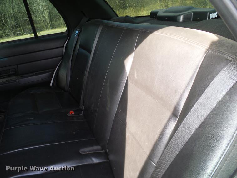 image for item DD1400 2010 Ford Crown Victoria Police Interceptor