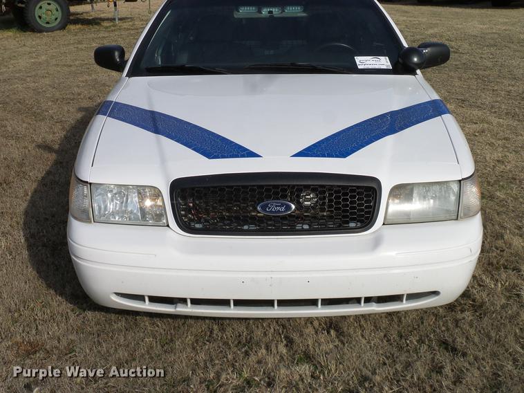 image for item DD1400 2010 Ford Crown Victoria Police Interceptor