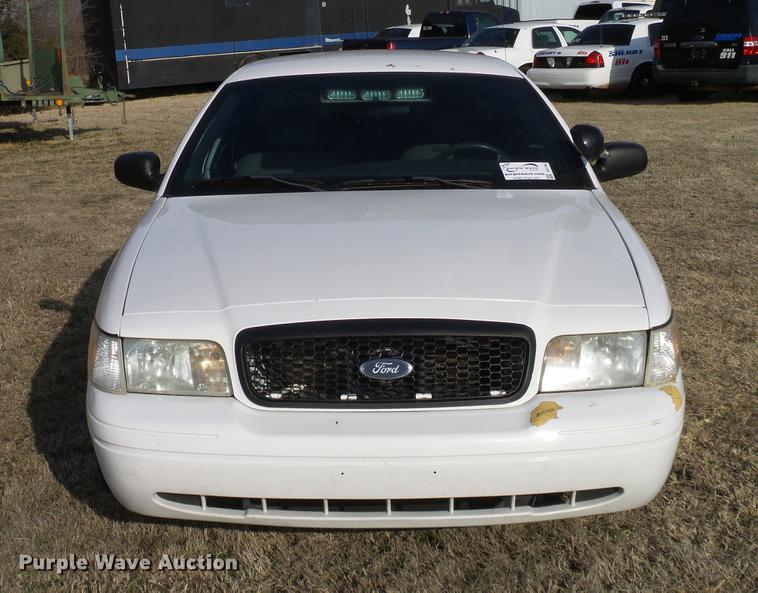 image for item DD1402 2005 Ford Crown Victoria Police Interceptor