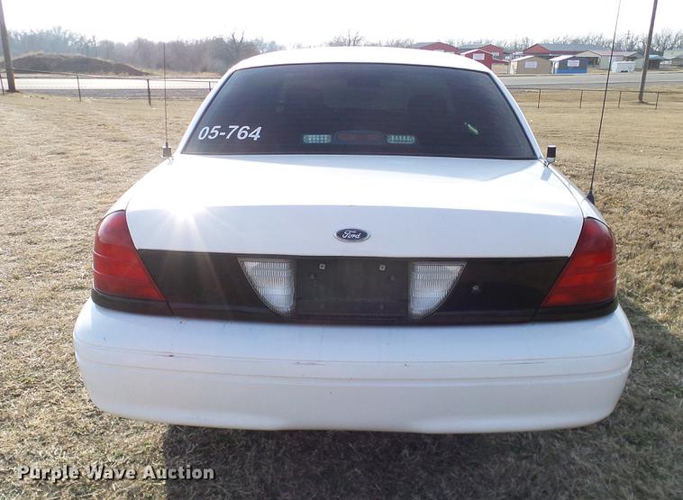 image for item DD1402 2005 Ford Crown Victoria Police Interceptor