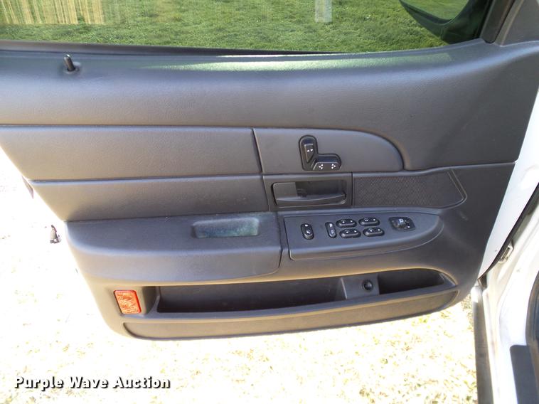 image for item DD1402 2005 Ford Crown Victoria Police Interceptor