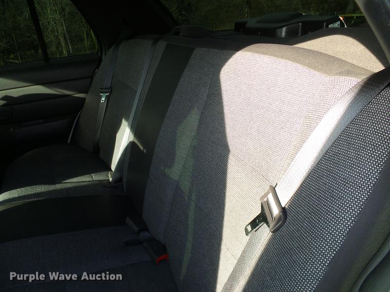 image for item DD1402 2005 Ford Crown Victoria Police Interceptor