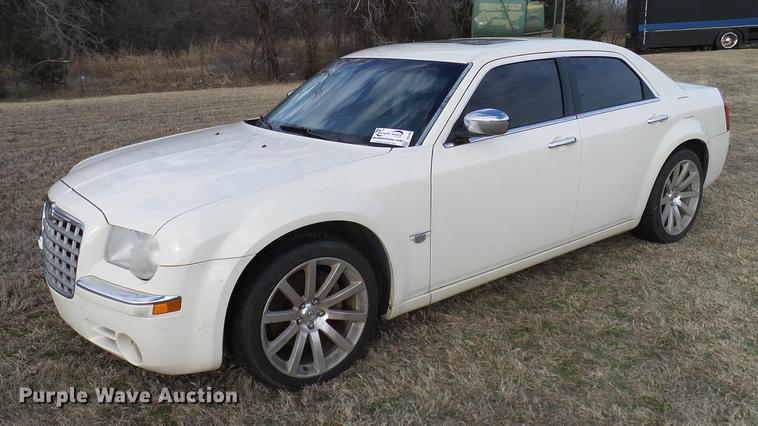 image for item DD1403 2005 Chrysler 300 C