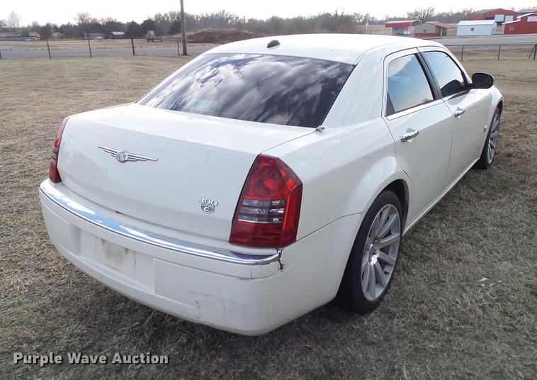 image for item DD1403 2005 Chrysler 300 C